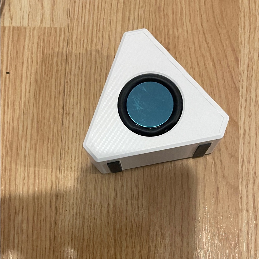 White Triangular Portable Speaker